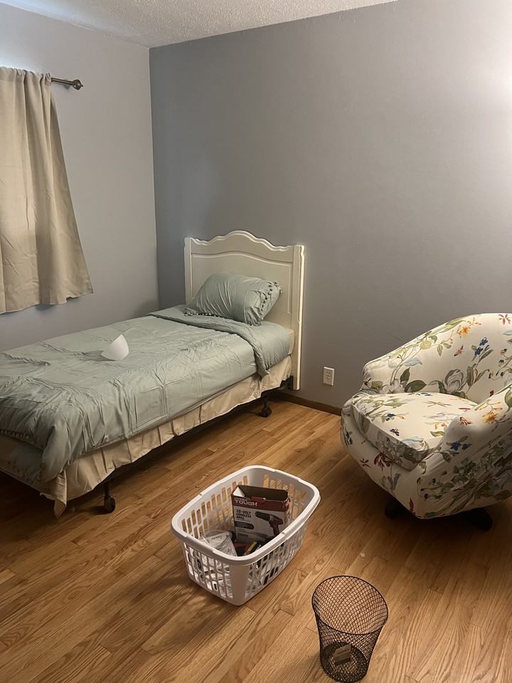 3801 W Vera Ave #NA - Photo 3 of 5