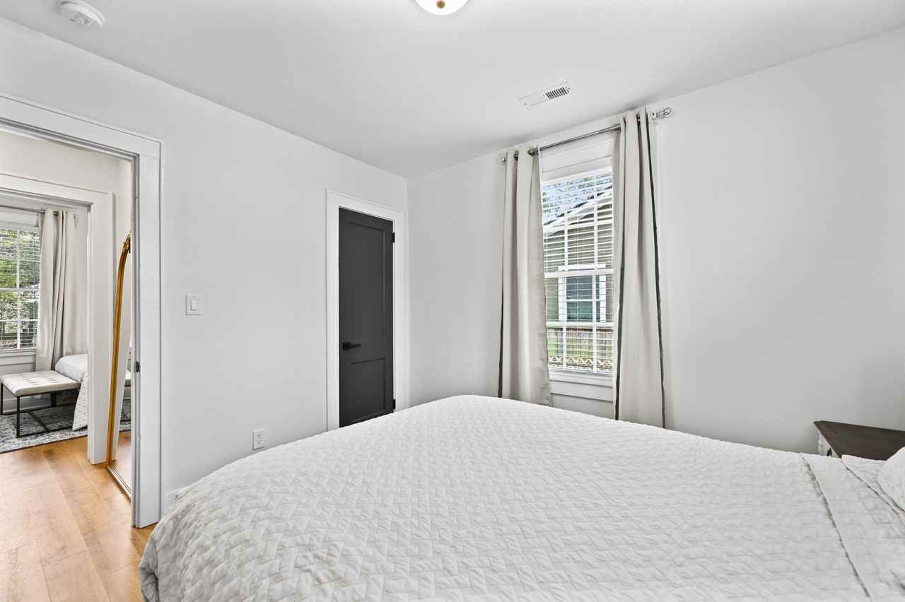 2215 Cambridge Ave #NA - Photo 3 of 17