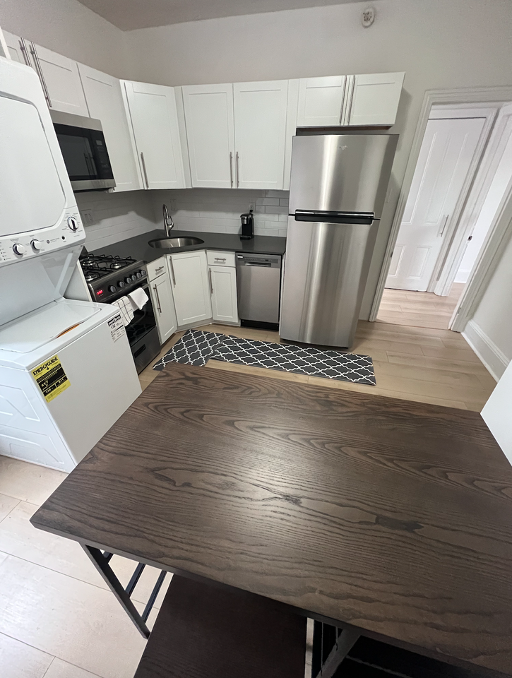 2916 Poplar St #3 - Photo 2 of 16