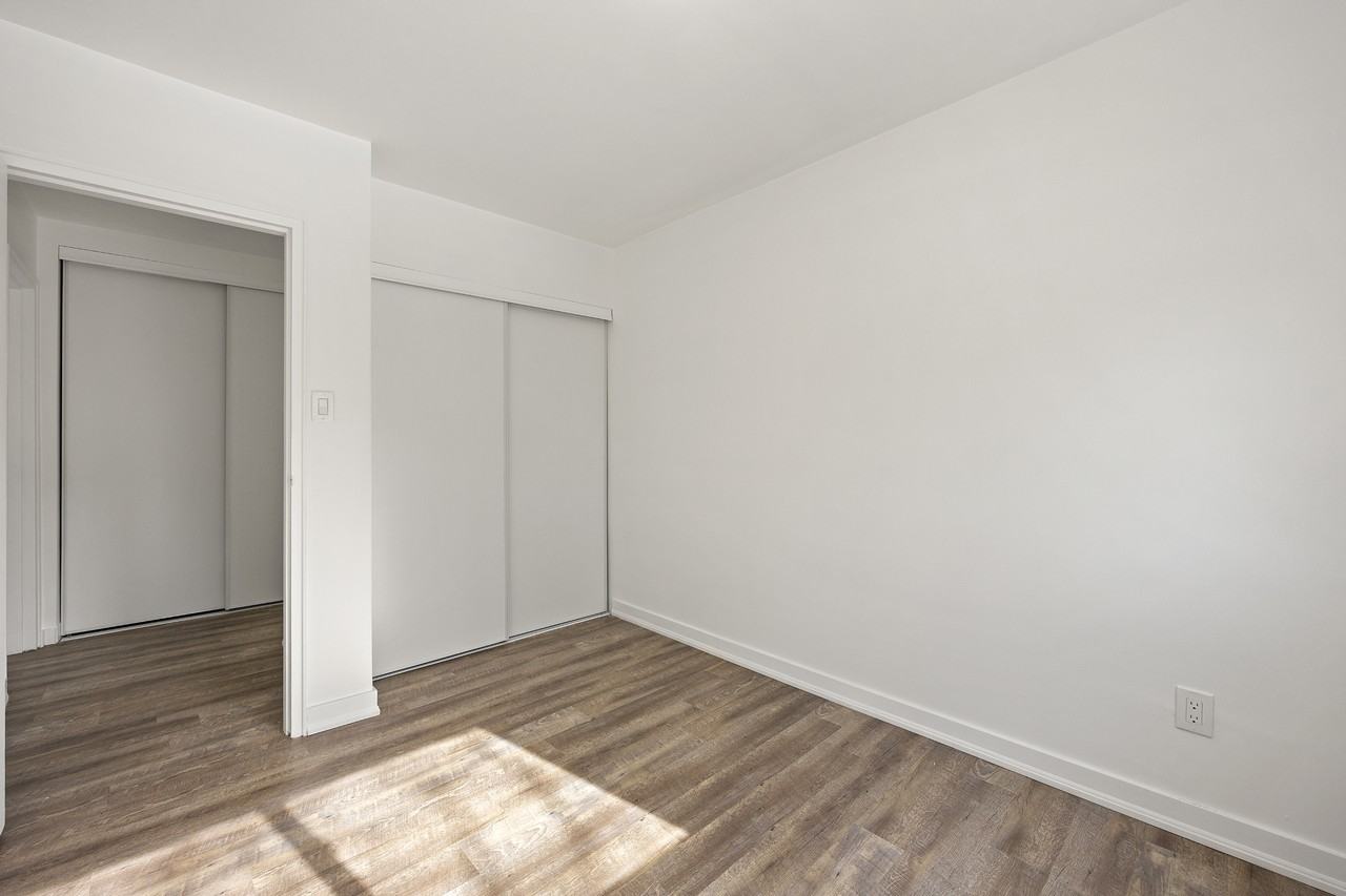 Crystal Heights Apartments - Photo 5 of 33