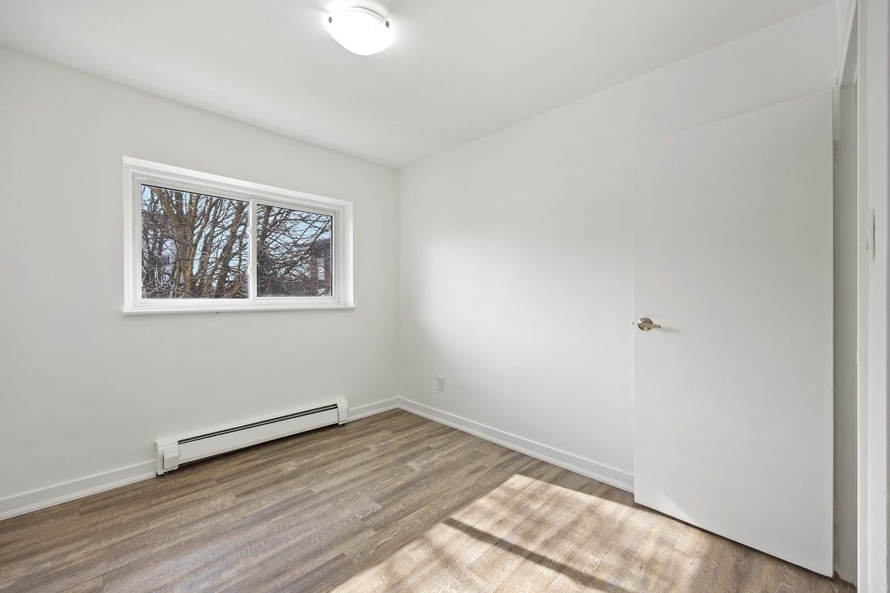 Crystal Heights Apartments - Photo 6 of 33