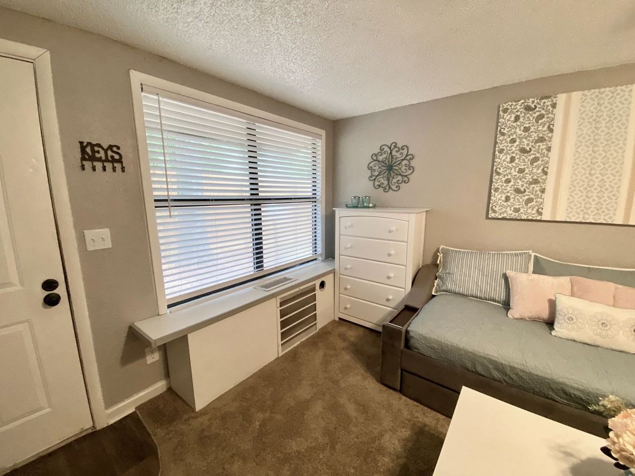 Bentwood Apartments - Photo 6 of 32