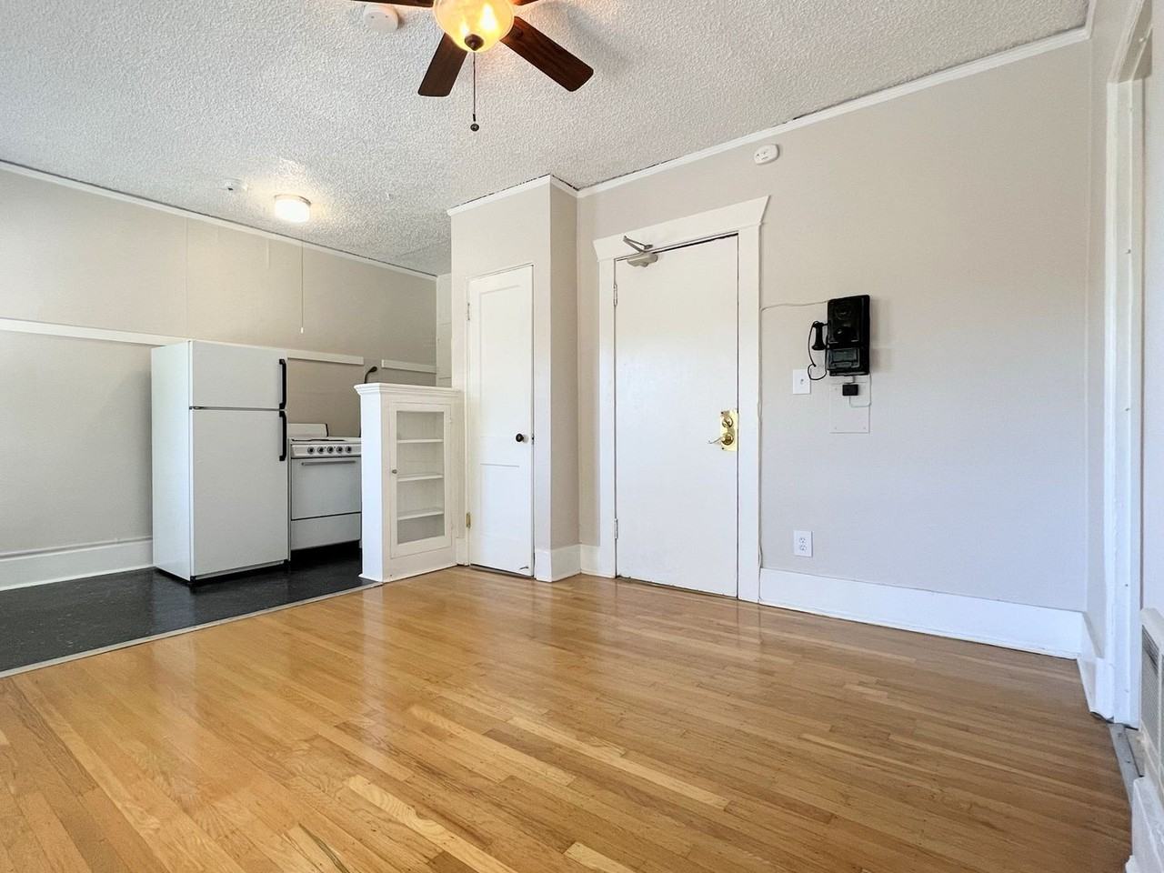 634 - Whitestone - Photo 2 of 17