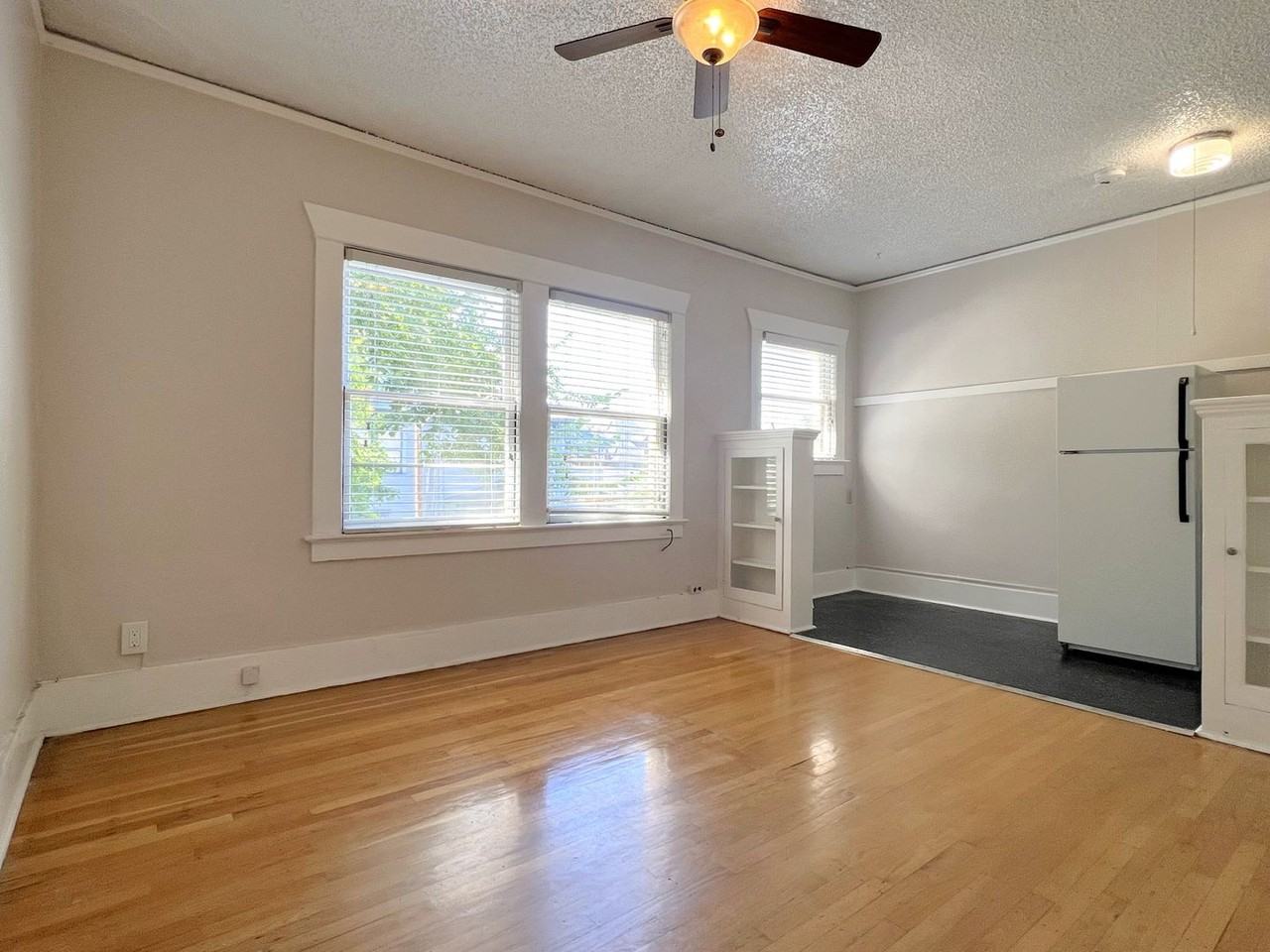 634 - Whitestone - Photo 3 of 17