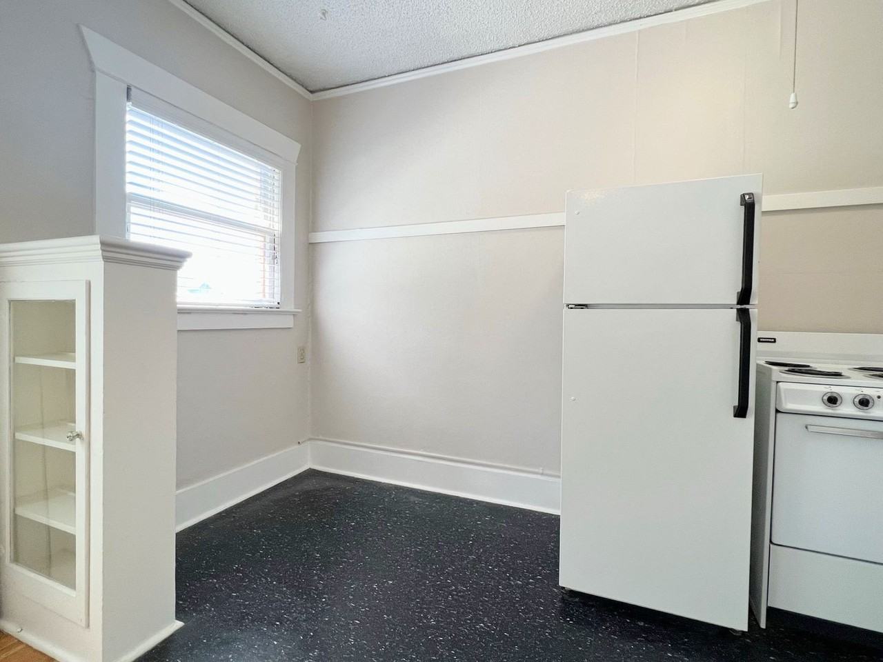 634 - Whitestone - Photo 5 of 17