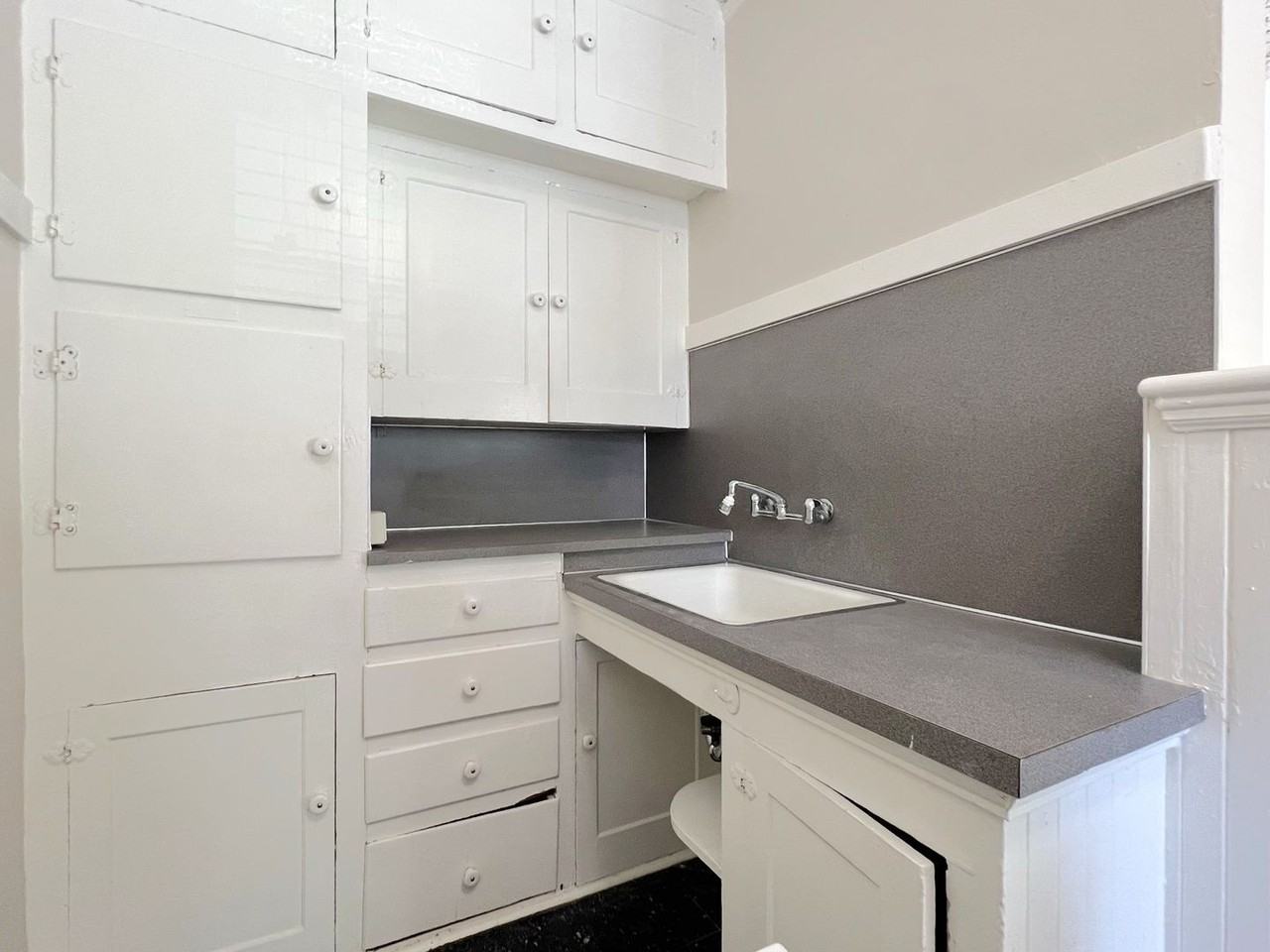 634 - Whitestone - Photo 7 of 17