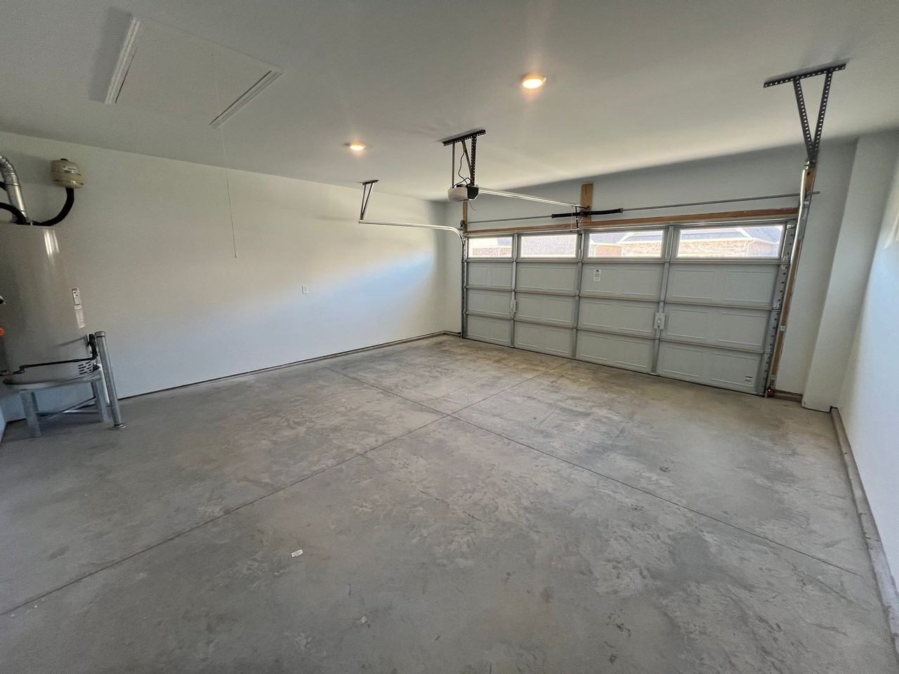 9030 Headwaters Dr - Photo 5 of 26