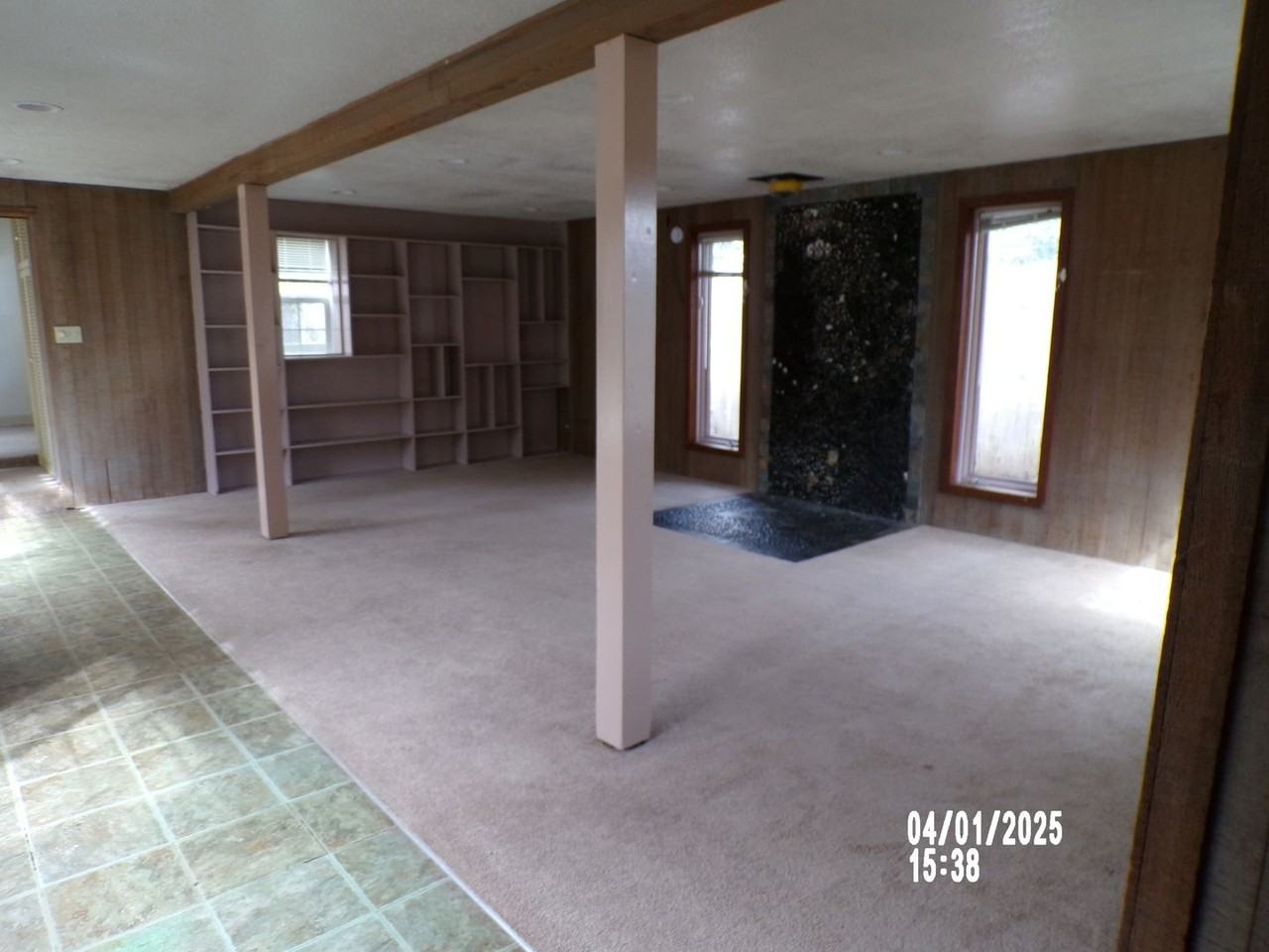 2951 Nw Hayes Ave - Photo 2 of 19