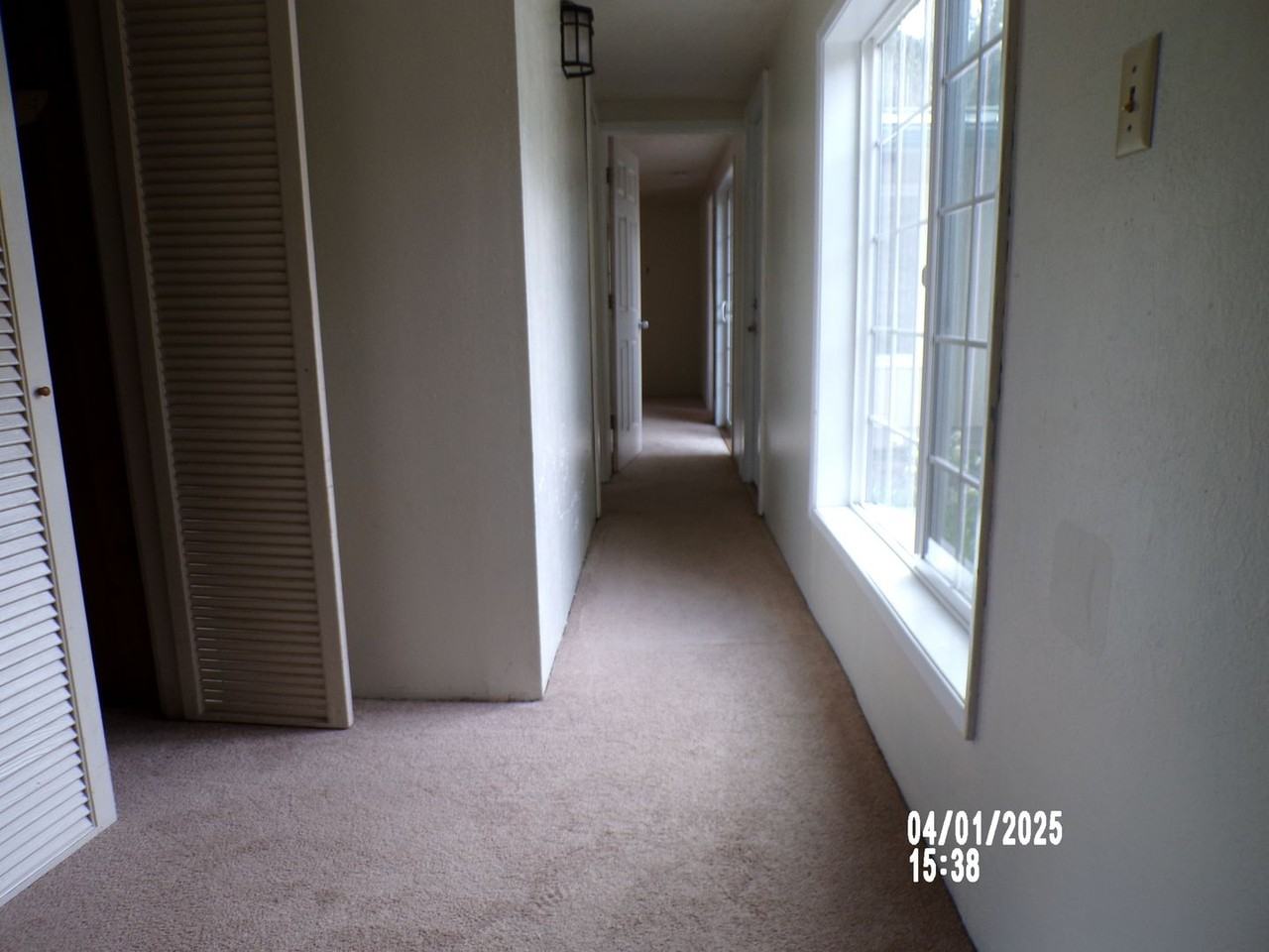 2951 Nw Hayes Ave - Photo 4 of 19