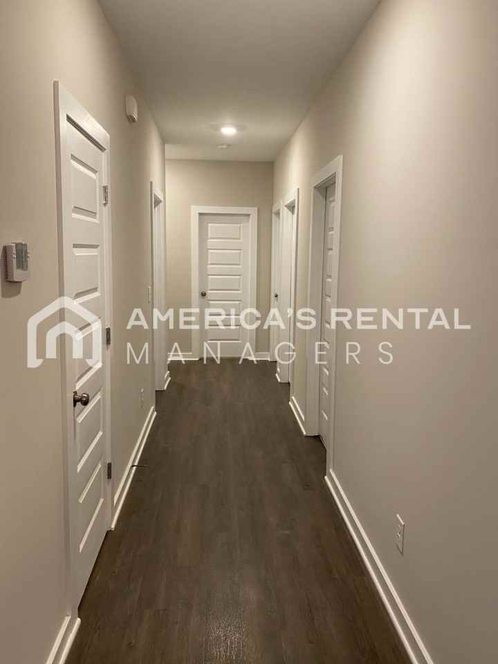 15662 Capstone Blvd - Photo 7 of 29