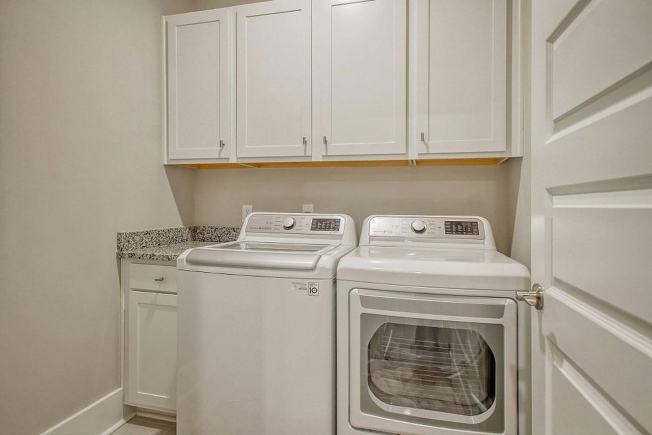 128 Sandy Bend Ln - Photo 2 of 50