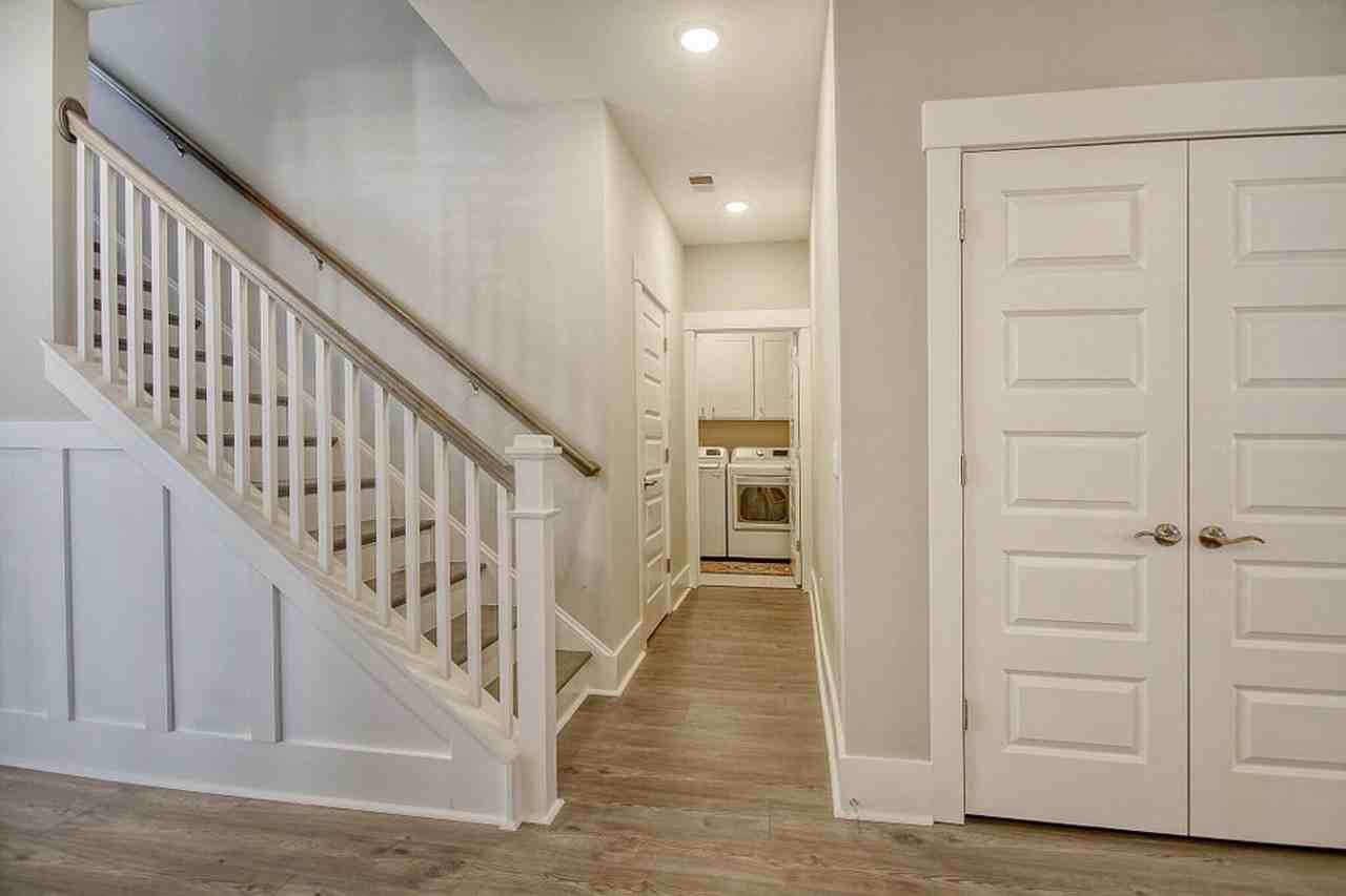 128 Sandy Bend Ln - Photo 3 of 50