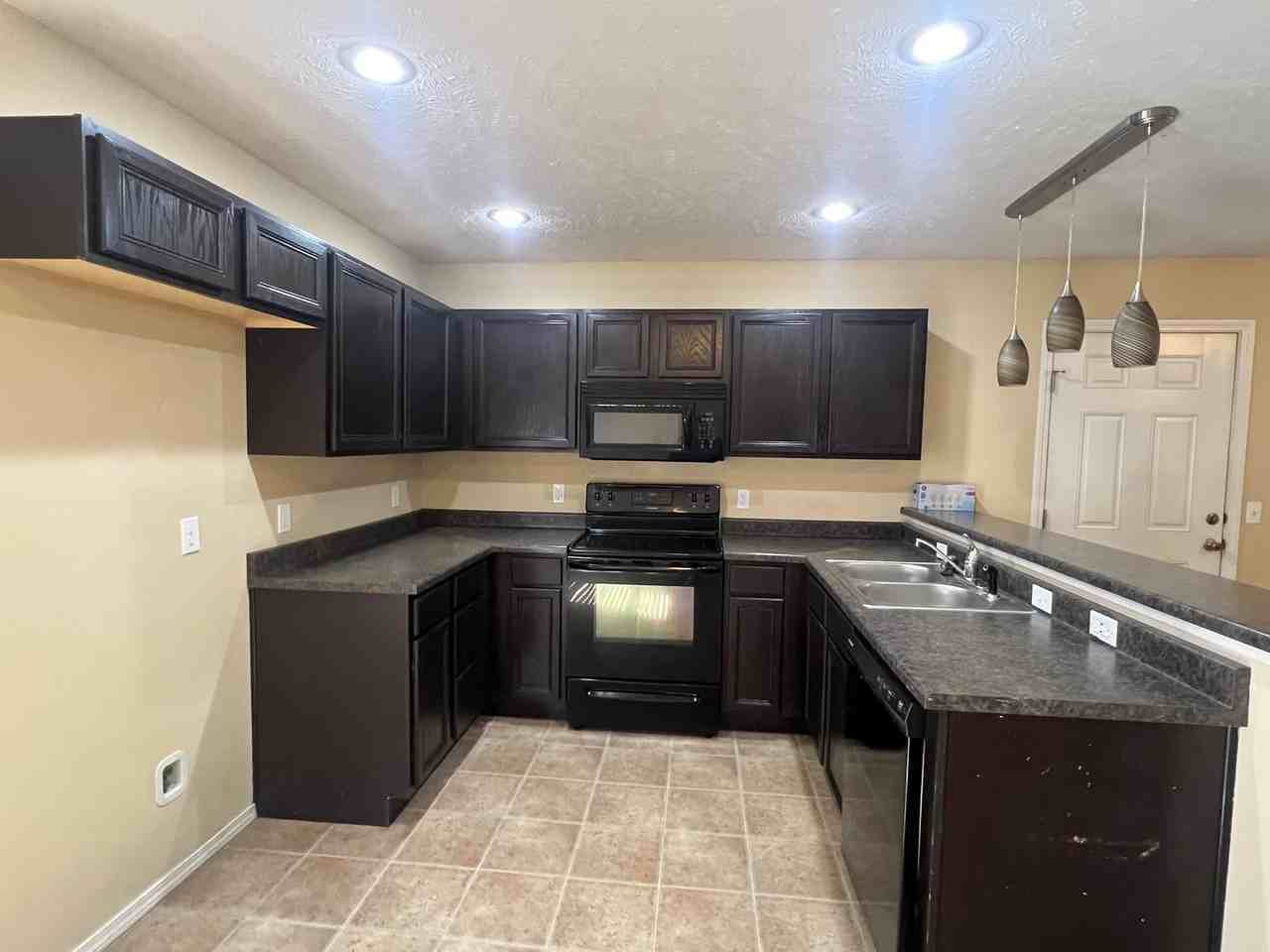 4515 E Chipmunk Ln - Photo 5 of 15