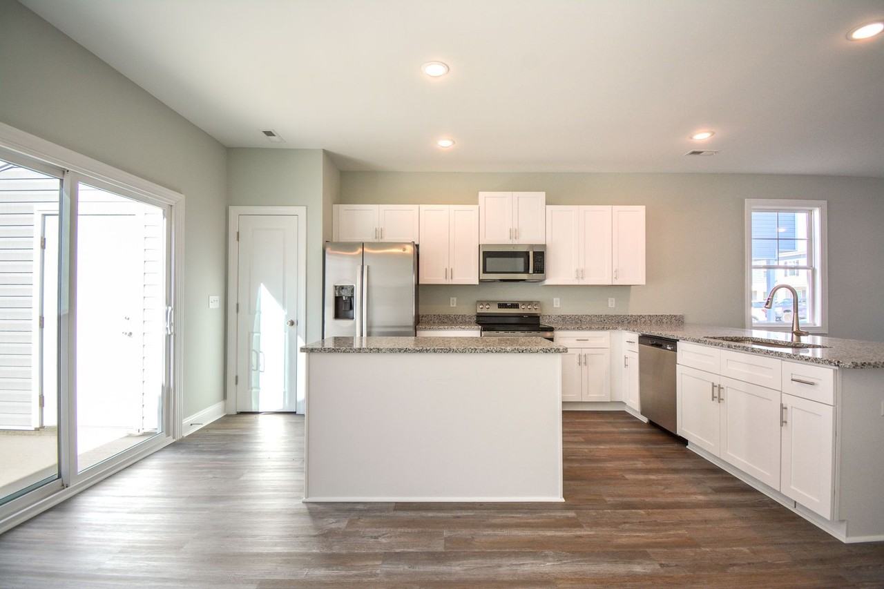 323 Starfish Ln - Photo 6 of 21