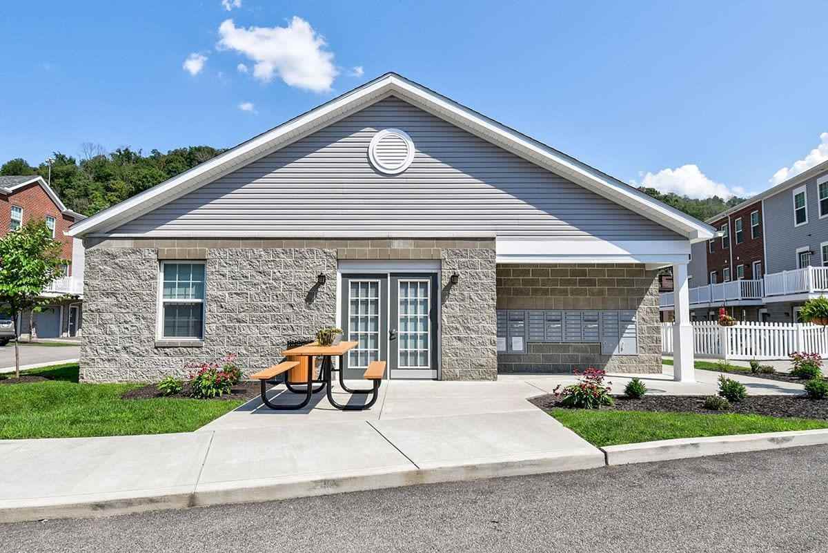 10 Main Street Ter - Photo 6 of 16