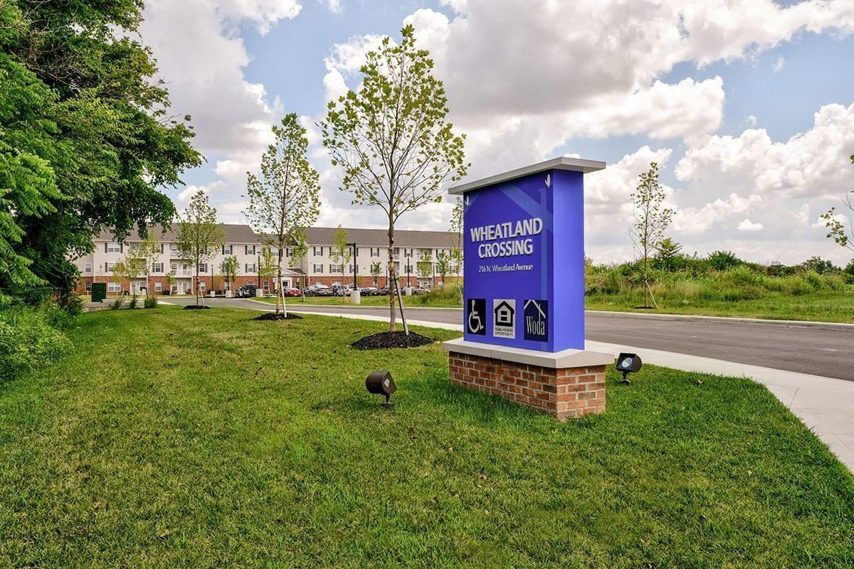 216 N Wheatland Ave - Photo 5 of 43