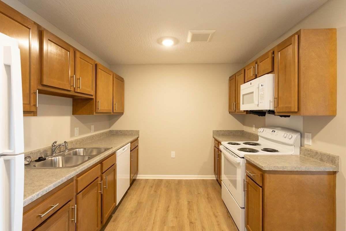 1428 Sharon Avenue - Photo 3 of 18