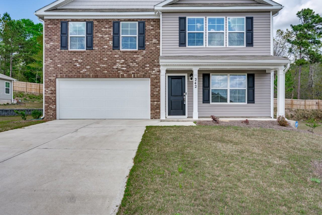 242 Carrington Dr - Photo 4 of 43