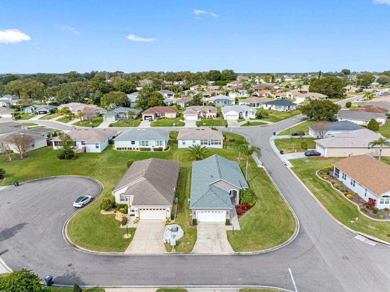 3063 Westmoreland Dr - Photo 3 of 50