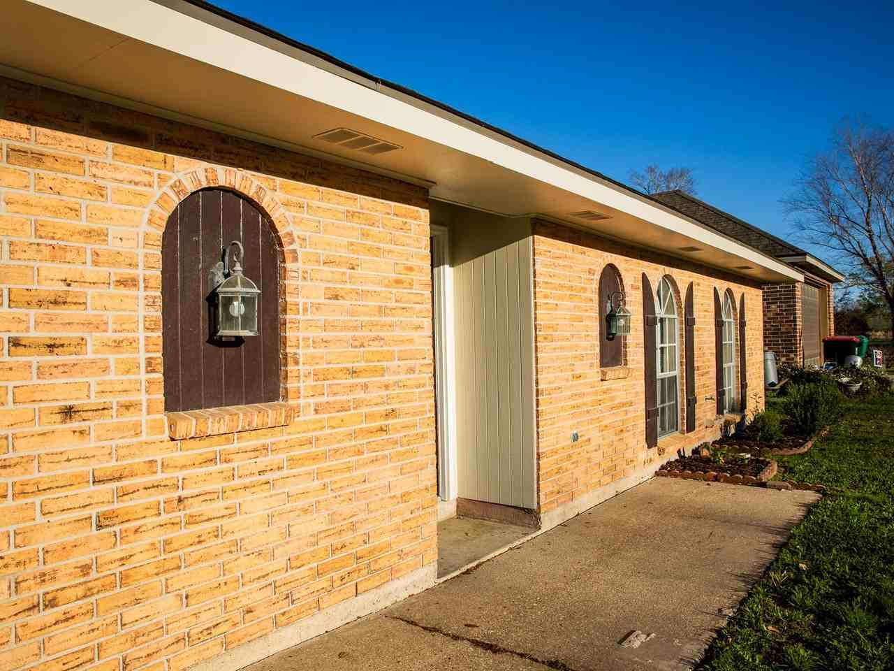 223 223 Nicholas - Photo 3 of 25