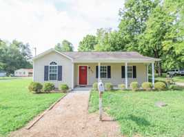 featured image of 210 Wood St