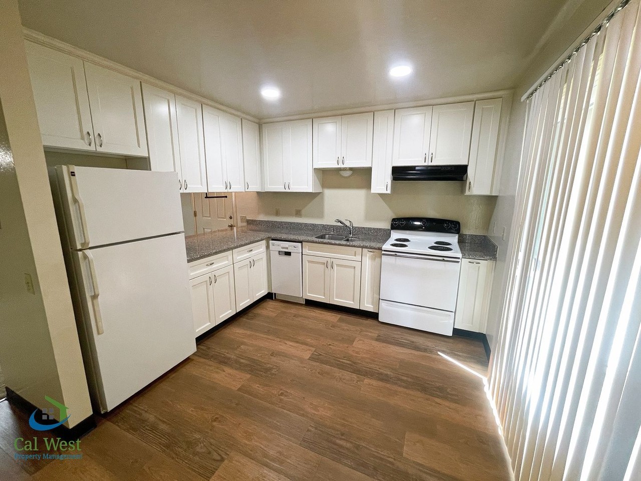16800 Barnell Ave #2 - Photo 7 of 12
