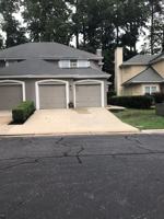 featured image of 820 E Willow Point Pl