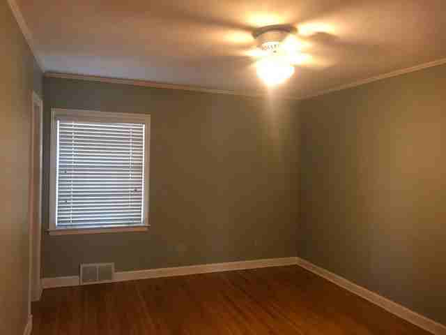 190 Eastland Dr - Photo 3 of 16