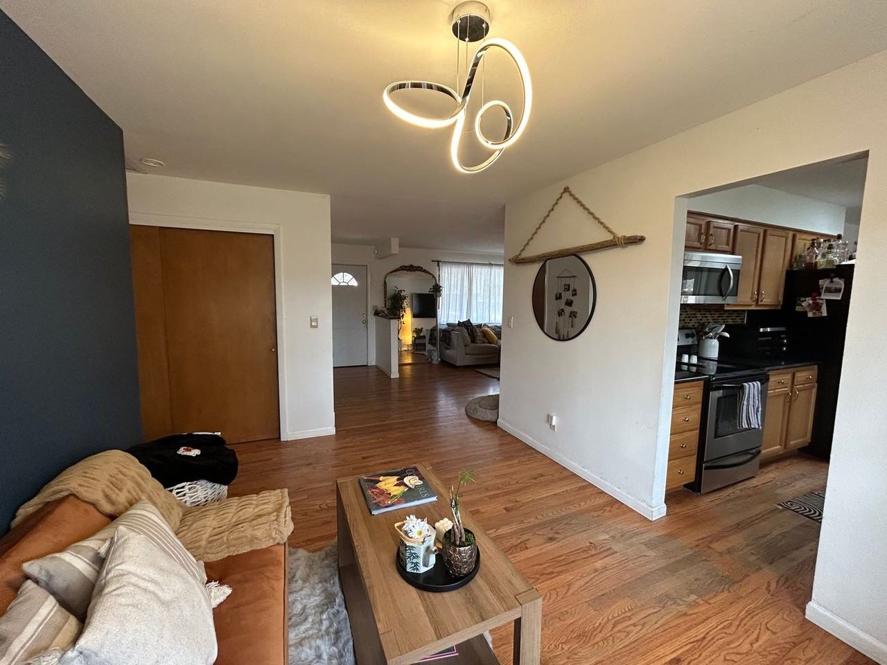 1500 Constitution Ave - Photo 4 of 18