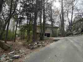 featured image of 112 Peeler Pl