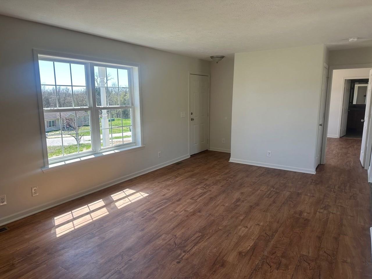 11 Crestview Ln - Photo 3 of 4