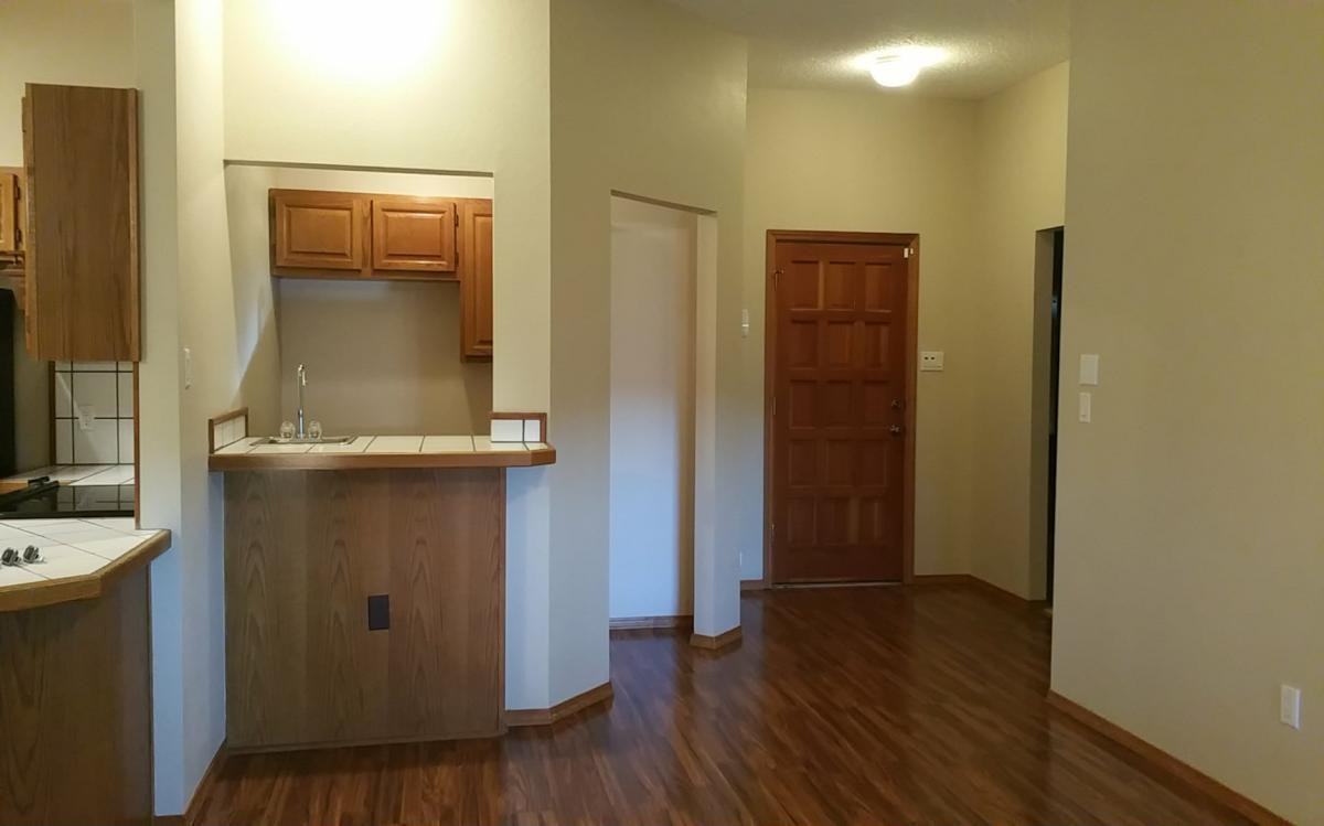 116 Wilmington Cir - Photo 2 of 13