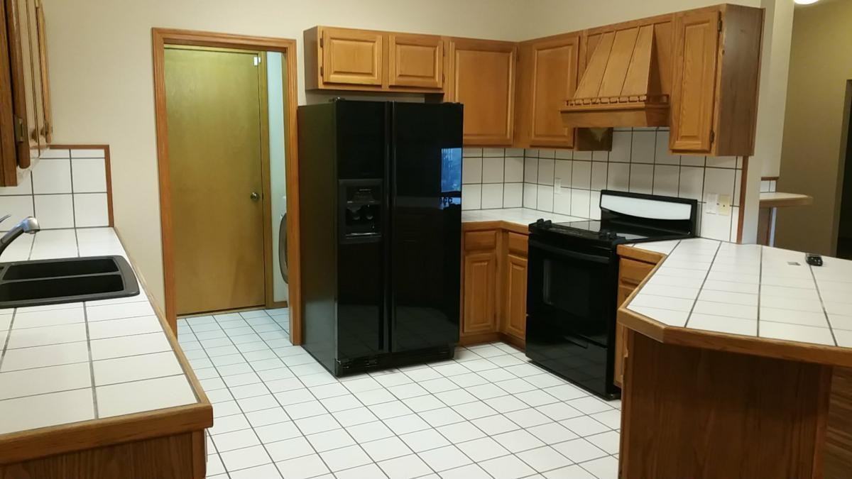 116 Wilmington Cir - Photo 3 of 13