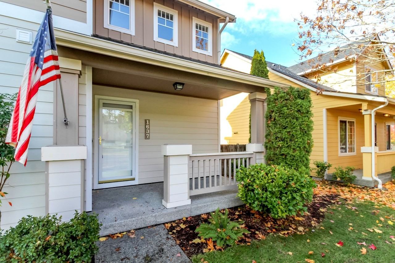1637 Palisade Blvd - Photo 3 of 43