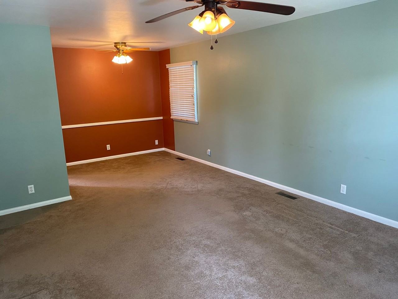 2431 Proctor Knott Dr - Photo 6 of 14