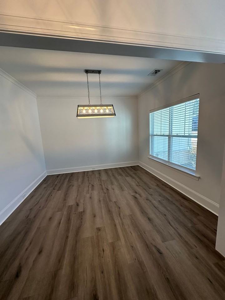 134 Blandford Xing - Photo 3 of 16