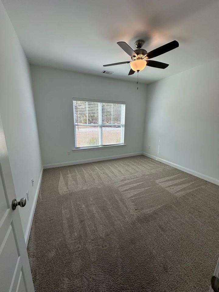 134 Blandford Xing - Photo 5 of 16