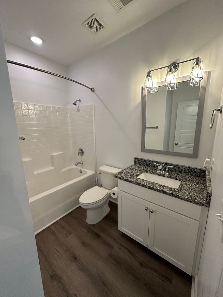 134 Blandford Xing - Photo 6 of 16