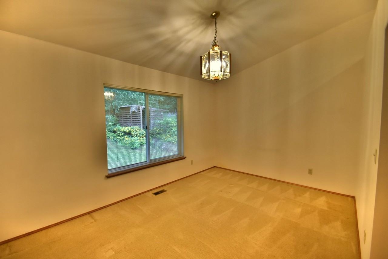 21710 Ne 156th St - Photo 5 of 16