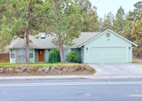 featured image of 3081 Ne Purcell Blvd