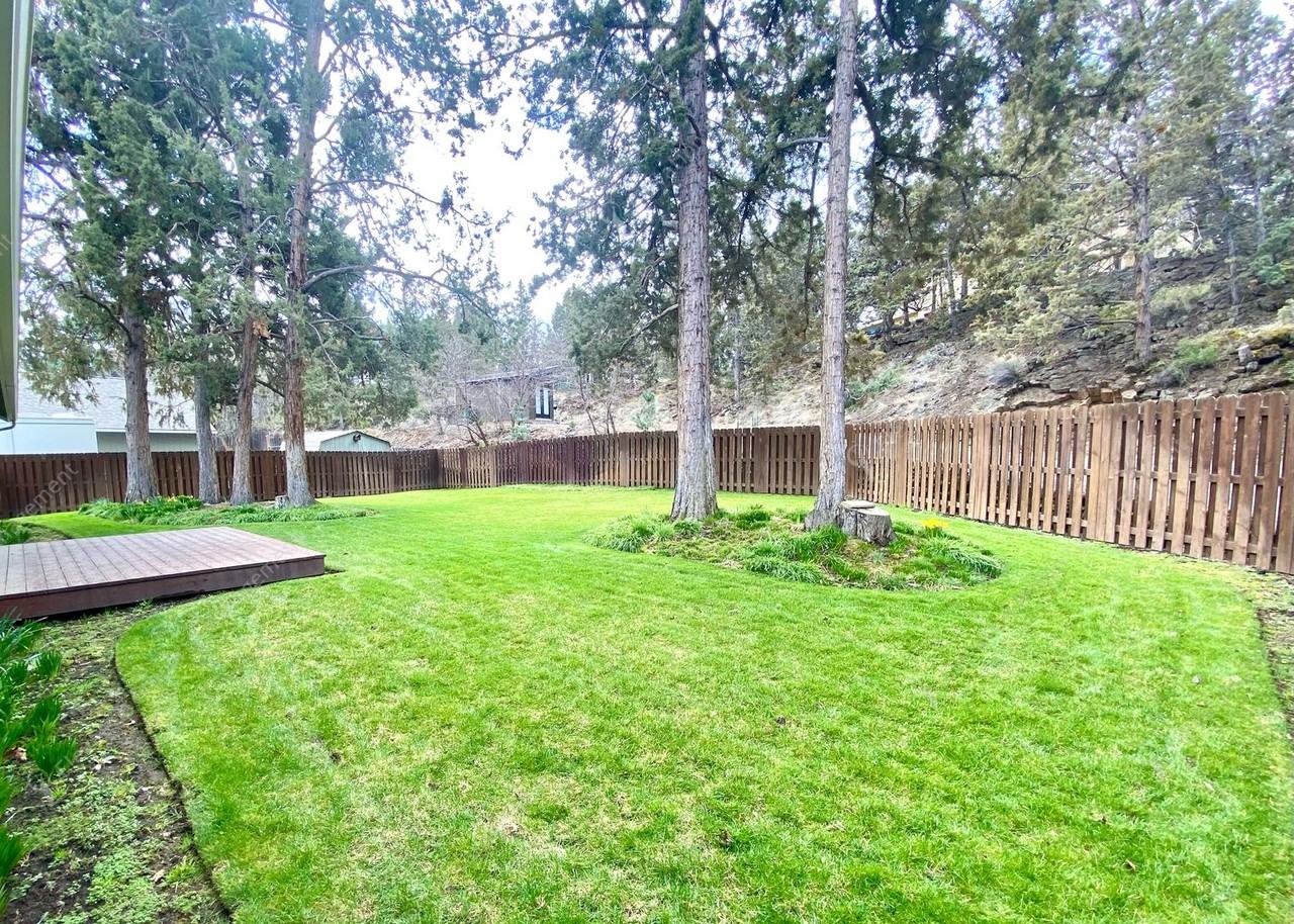 3081 Ne Purcell Blvd - Photo 3 of 29