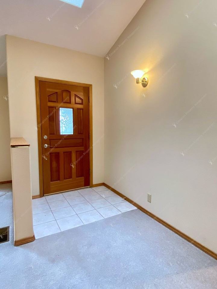 3081 Ne Purcell Blvd - Photo 7 of 29