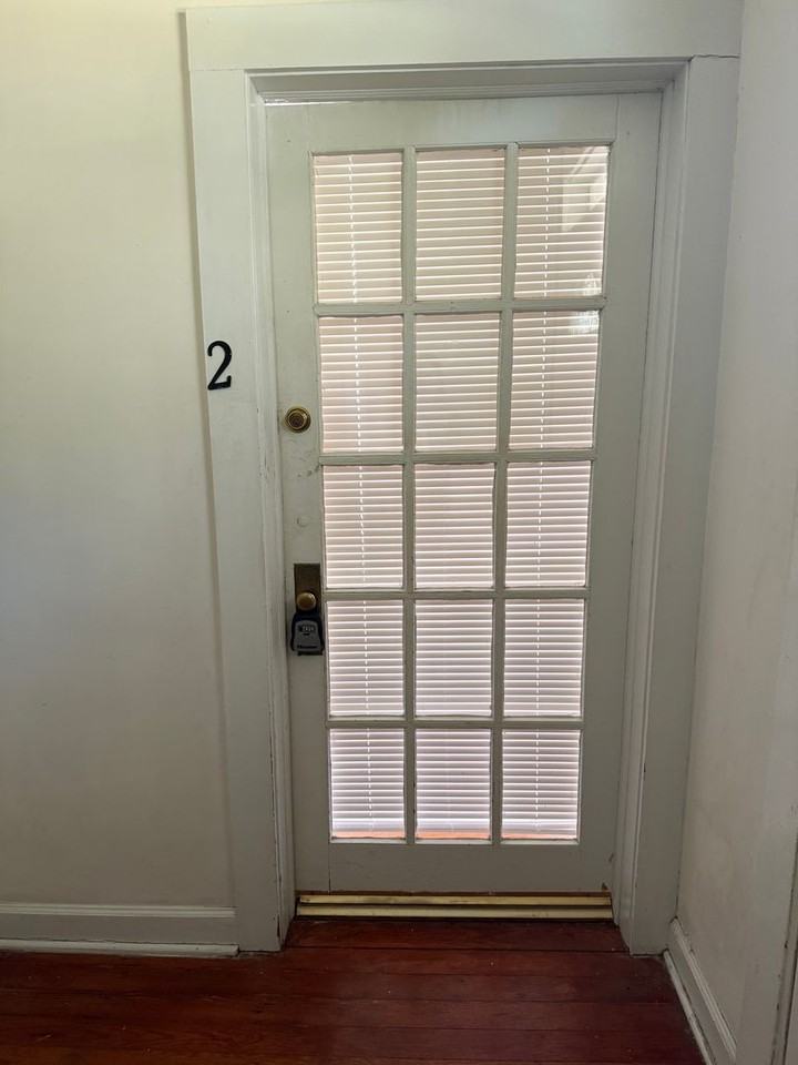 667 Chestnut St - Photo 2 of 12