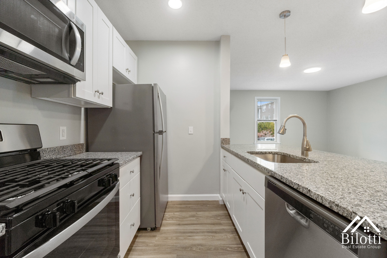 101-103 South Angell Street - Photo 2 of 39