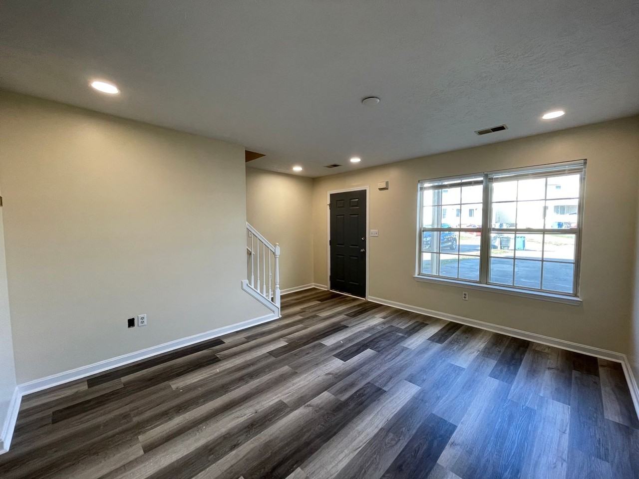 2822 Hanna Pl - Photo 4 of 21