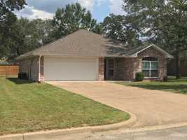 featured image of 517 Molly Ln