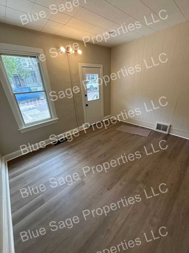 126 Beech St - Photo 6 of 15