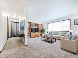 featured image of 904 Thomas Ave