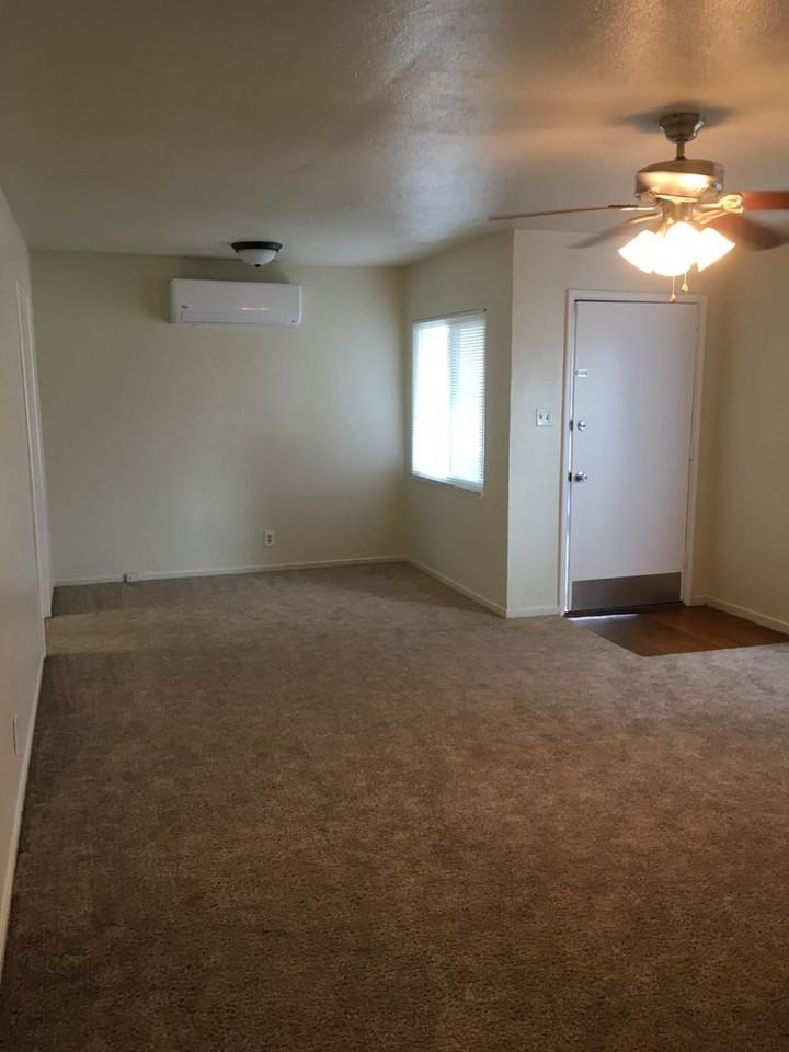 1114 2nd St - Photo 3 of 6