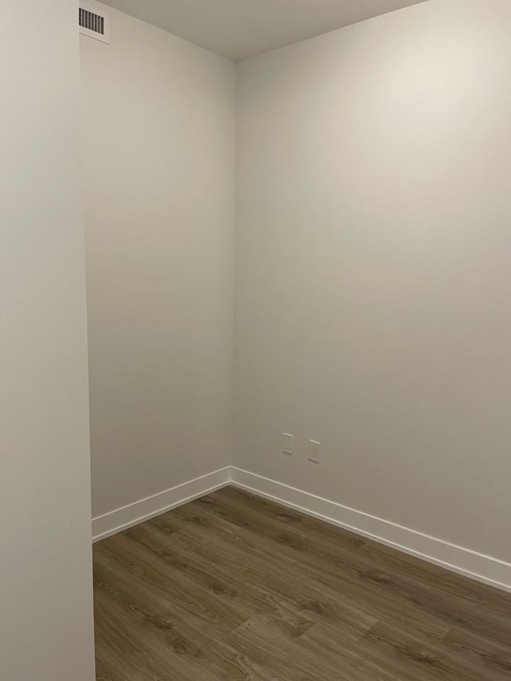 430 Square One Drive - Photo 6 of 14